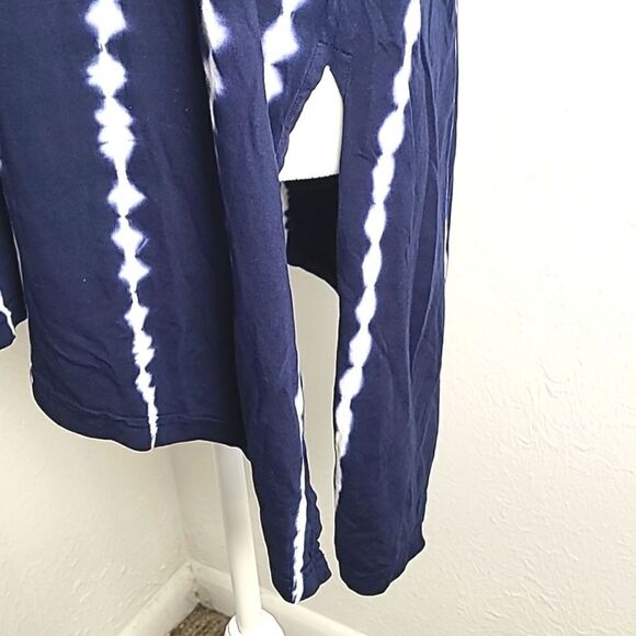 Chaps Aysemetrical Tie-dyed Top, Navy Blue with White Vertical Lines, Size XL - Picture 4 of 8